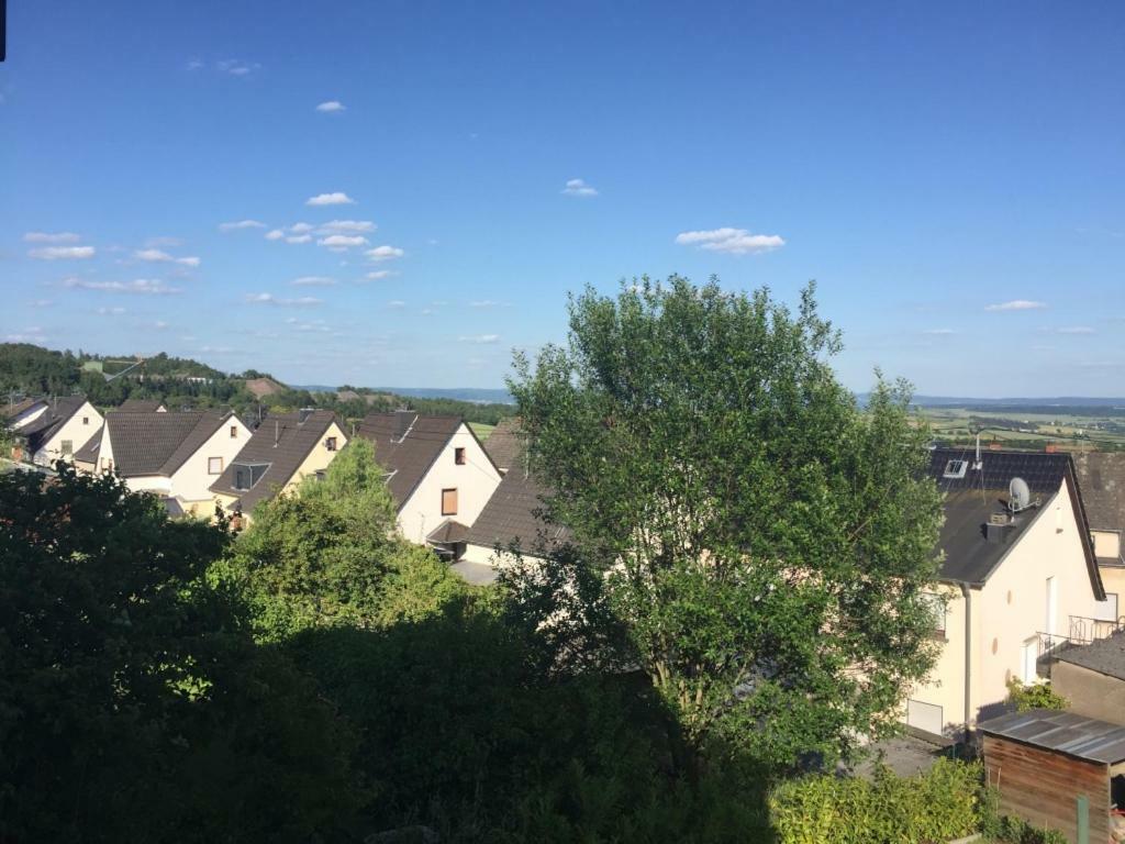 Ferienwohnungen Pellenzblick - Wohnen Auf Zeit - Nickenich Exterior photo